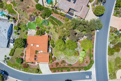 View/Area - 3611 Lago Sereno, Escondido, CA 92029 photo 2 of 2