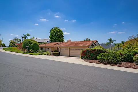 3611 Lago Sereno, Escondido, CA 92029