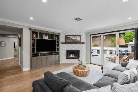 Living - 6402 Topmast Dr, Carlsbad, CA 92011 photo 4 of 6
