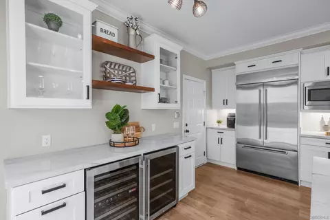 Kitchen - 6402 Topmast Dr, Carlsbad, CA 92011 photo 3 of 5