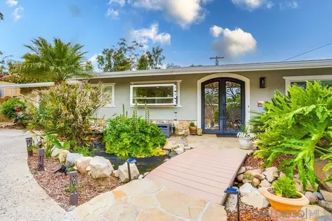 2293 Alta Vista Dr, Vista, CA 92084