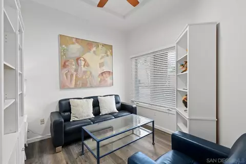 716 Glenview Ln, La Jolla, CA 92037 photo 11