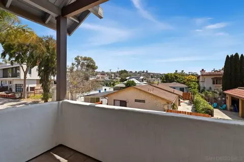 716 Glenview Ln, La Jolla, CA 92037 photo 13