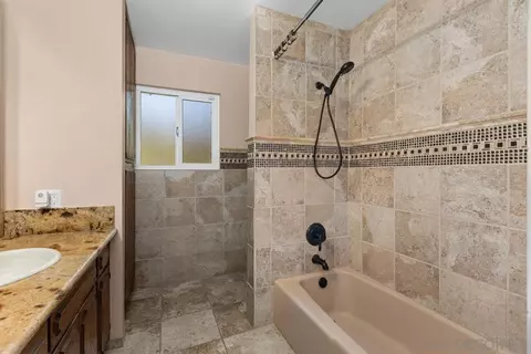 Bath - 3049 Millar Ranch Rd, Spring Valley, CA 91978 photo 4 of 6