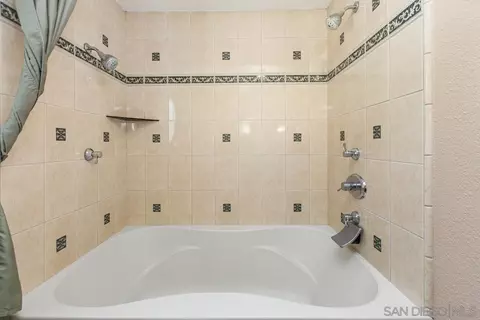 Bath - 3049 Millar Ranch Rd, Spring Valley, CA 91978 photo 6 of 6