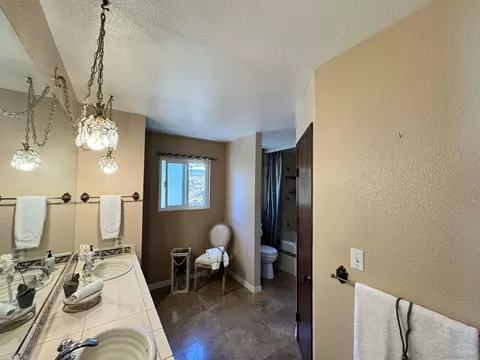 Bath - 3049 Millar Ranch Rd, Spring Valley, CA 91978 photo 1 of 6