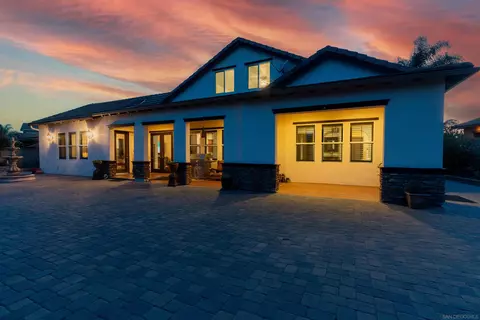 Exterior - 1961 James Gaynor St, Fallbrook, CA 92028 photo 1 of 7
