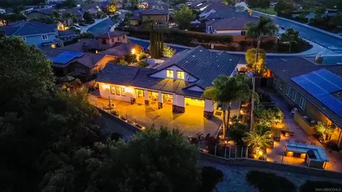 View/Area - 1961 James Gaynor St, Fallbrook, CA 92028 photo 2 of 8