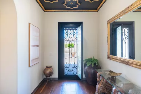 Entry Way - 1961 James Gaynor St, Fallbrook, CA 92028 photo 1 of 2