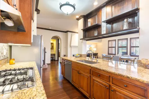 Kitchen - 1961 James Gaynor St, Fallbrook, CA 92028 photo 2 of 2