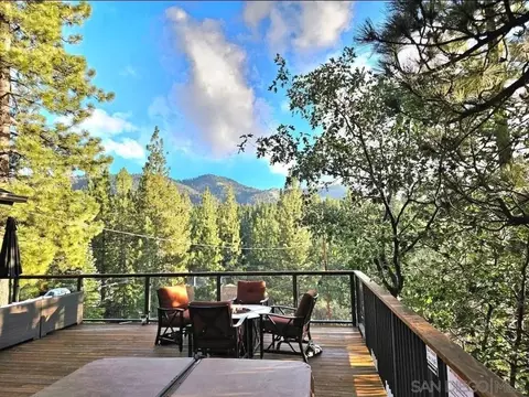 43734 Yosemite Dr, Big Bear Lake, CA 92315