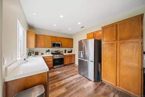 1747 Benedetto Pt, Perris, CA 92571 photo 7