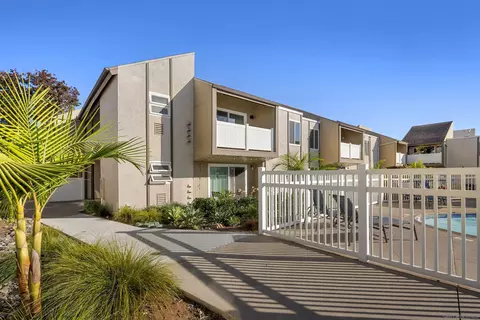 8036 Linda Vista Rd #2P, San Diego, CA 92111