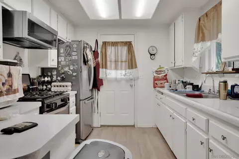 Kitchen - 4006 Echo Dr, Julian, CA 92036 photo 1 of 3