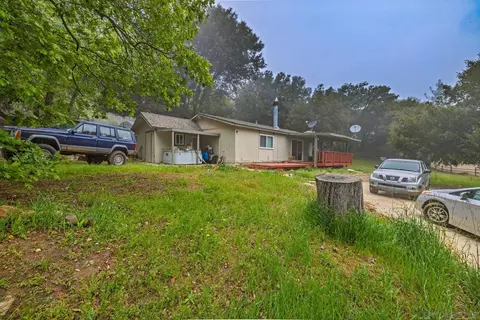 Exterior - 4006 Echo Dr, Julian, CA 92036 photo 4 of 7