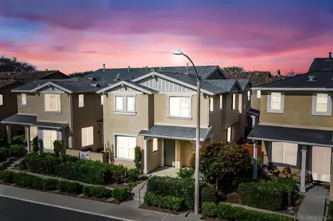 1611 Moonbeam Ln, Chula Vista, CA 91915