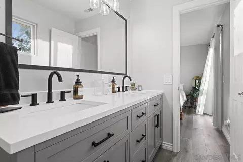 Bath - 2235 Monaghan Ct, Spring Valley, CA 91977 photo 2 of 3