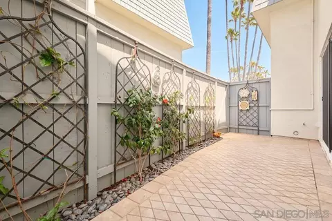 Exterior - 105 Antigua Ct, Coronado, CA 92118 photo 4 of 6