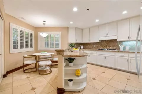 2888 Torrey Pines Rd, La Jolla, CA 92037 photo 10