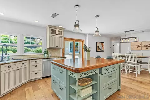 Kitchen - 13649 Cunning Ln, Lakeside, CA 92040 photo 4 of 5
