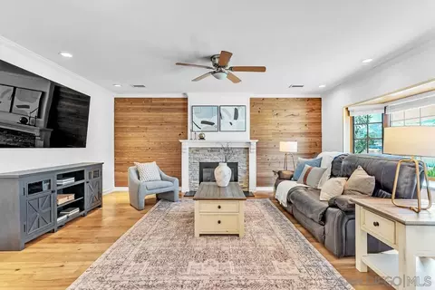 Living - 13649 Cunning Ln, Lakeside, CA 92040 photo 1 of 2