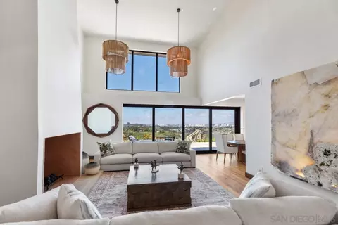 Living - 6675 Caminito Lindrick, La Jolla, CA 92037 photo 6 of 10