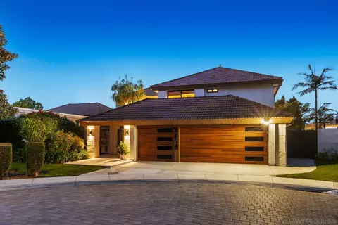 Exterior - 6675 Caminito Lindrick, La Jolla, CA 92037 photo 2 of 17
