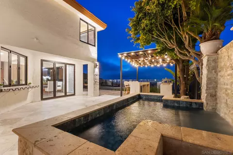 Exterior - 6675 Caminito Lindrick, La Jolla, CA 92037 photo 15 of 17