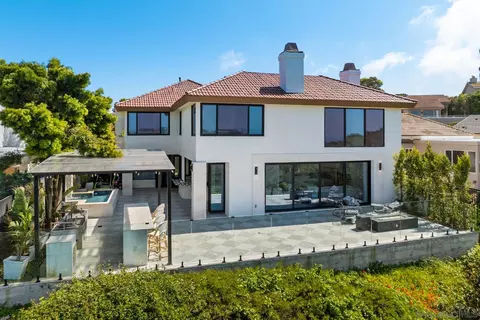 Exterior - 6675 Caminito Lindrick, La Jolla, CA 92037 photo 16 of 17