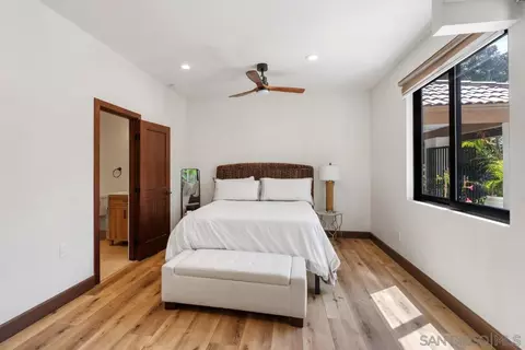 Bedroom - 6675 Caminito Lindrick, La Jolla, CA 92037 photo 1 of 6