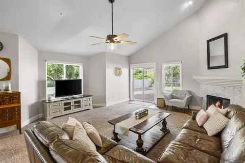 15655 Thornbush Rd, Ramona, CA 92065 photo 9