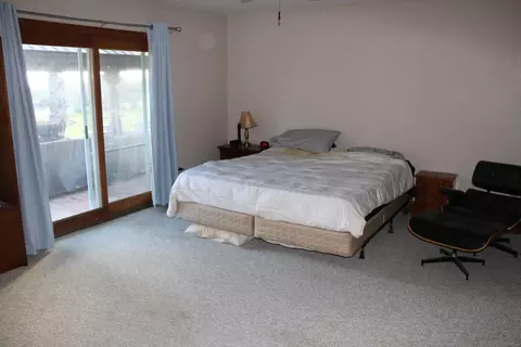 Bedroom - 38083 De Luz Rd, Fallbrook, CA 92028 photo 1 of 4