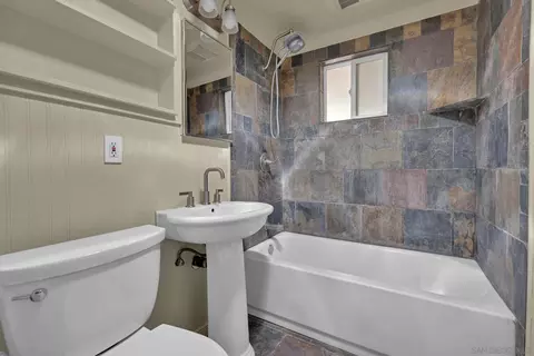 Bath - 3027 Pine Crest Dr, Julian, CA 92036 photo 1 of 1