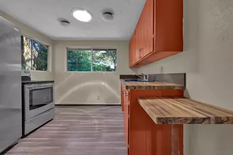 Kitchen - 3027 Pine Crest Dr, Julian, CA 92036 photo 2 of 3