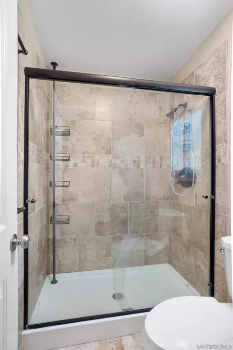 Bath - 201 Foussat Rd, Oceanside, CA 92054 photo 2 of 4