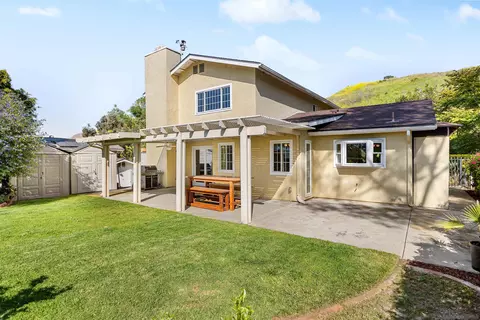 Exterior - 201 Foussat Rd, Oceanside, CA 92054 photo 3 of 8
