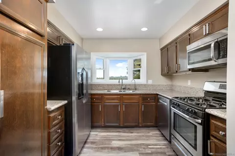 Kitchen - 201 Foussat Rd, Oceanside, CA 92054 photo 2 of 3