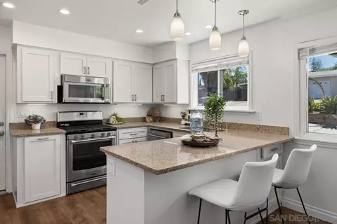 Kitchen - 13250 Idyl Dr, Lakeside, CA 92040 photo 2 of 3