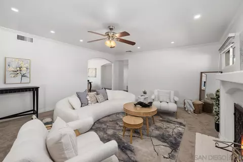 Living - 13250 Idyl Dr, Lakeside, CA 92040 photo 3 of 4