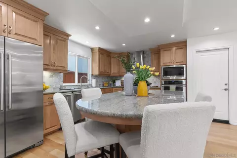 Kitchen - 10371 Strathmore Dr, Santee, CA 92071 photo 4 of 7