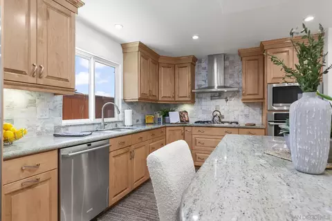 Kitchen - 10371 Strathmore Dr, Santee, CA 92071 photo 7 of 7