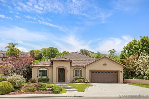 1104 Parkview Dr, Oceanside, CA 92057