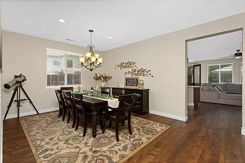 Dining - 1104 Parkview Dr, Oceanside, CA 92057 photo 2 of 3