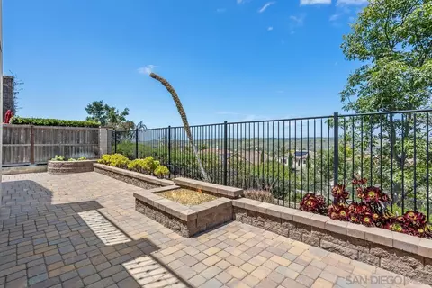 1097 Breakaway Dr, Oceanside, CA 92057 photo 37