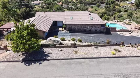 1958 Highlands View Rd, Alpine, CA 91901 photo 2