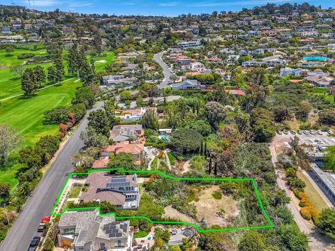 View/Area - 1211 W Muirlands Dr, La Jolla, CA 92037 photo 8 of 11