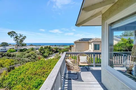 Exterior - 1211 W Muirlands Dr, La Jolla, CA 92037 photo 9 of 9