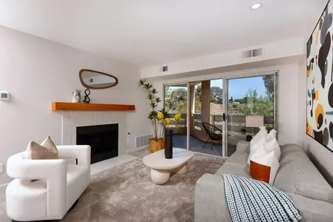 7247 Camino Degrazia #44, San Diego, CA 92111