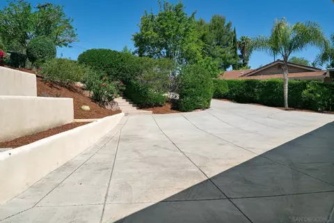 Exterior - 2556 S Cimarron Ter, Escondido, CA 92029 photo 6 of 8