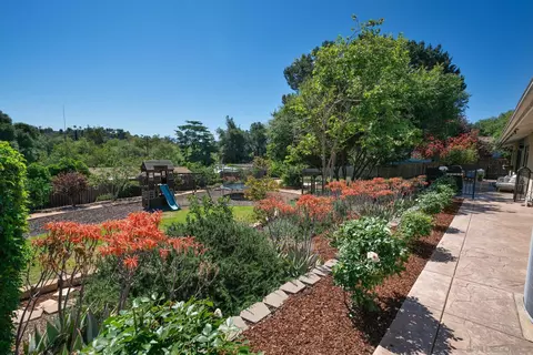 Exterior - 2556 S Cimarron Ter, Escondido, CA 92029 photo 1 of 8